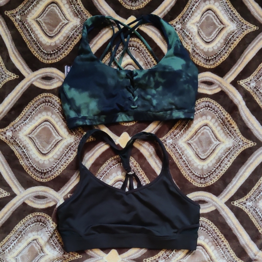 🐇Two Medium Size Sports Bras Victoria's Secret And  Champions